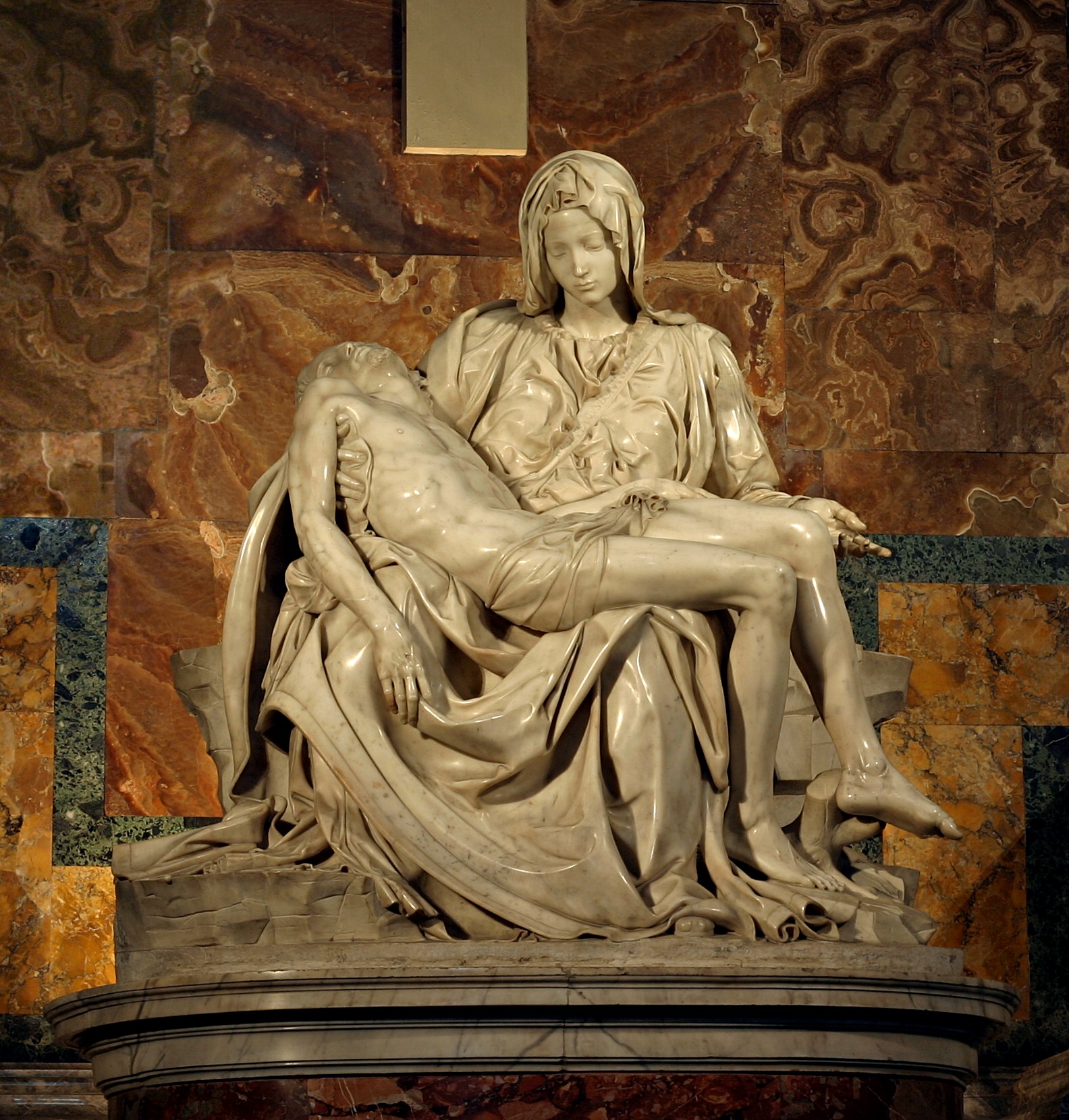 Pietà - Michelangelo