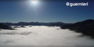 Drone sobre nuvens - Sao Bento do Sapucai