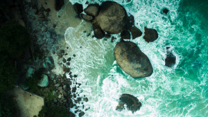 foto de praia a venda - grumari - abrico